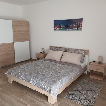 Studio Apartman Dori Пула Экстерьер фото